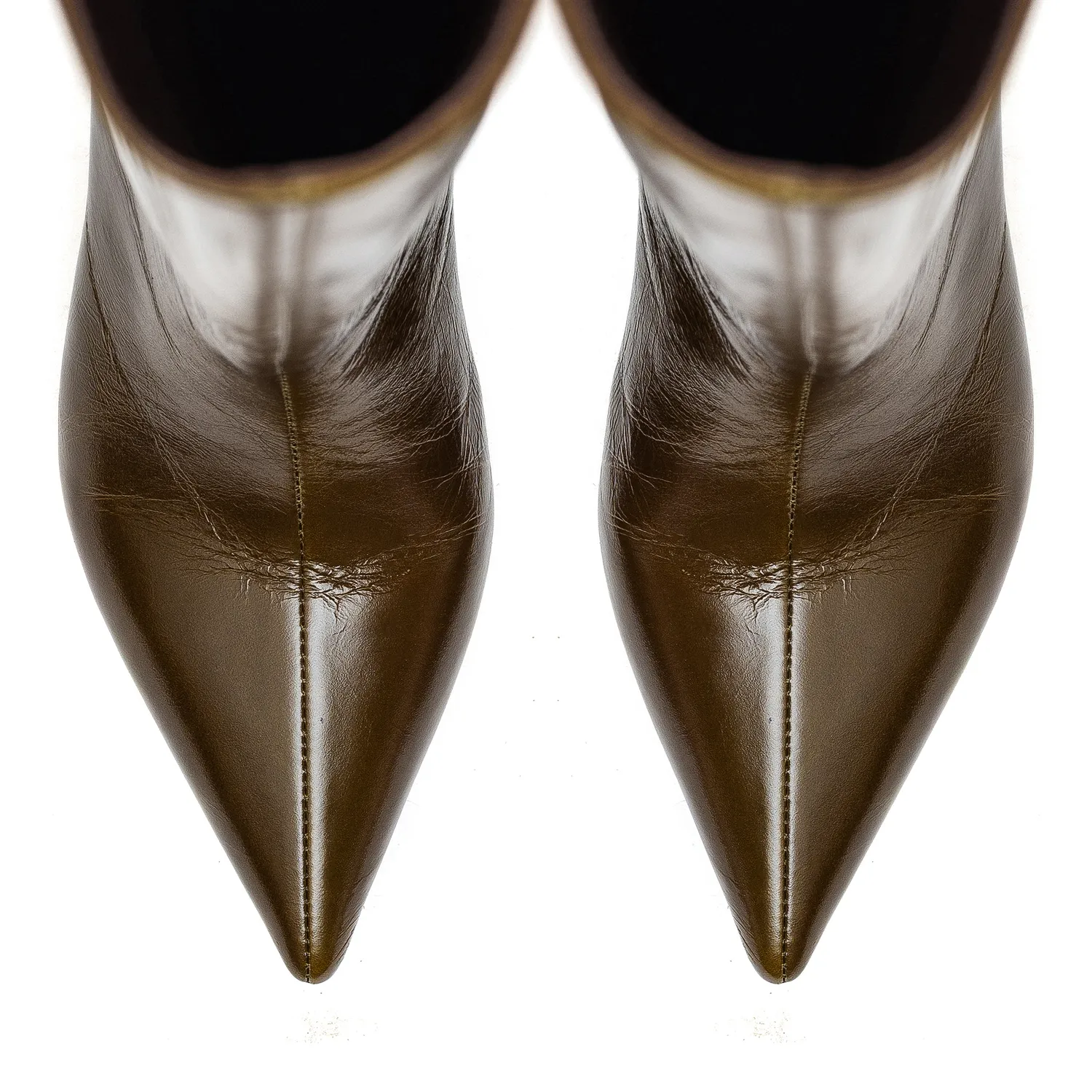 /uploads/Adelina_Olive_3_40948f193d.jpg_