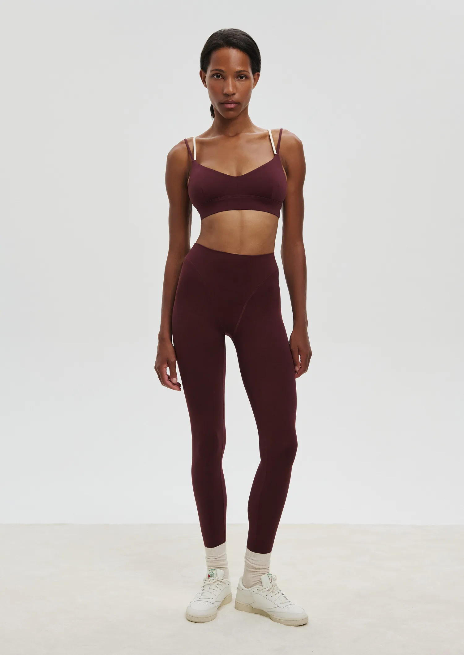 /uploads/NRB_SPB_mr_Strappy_Bralette_NRB_LG_80_mr_Accent_Leggings_40e1417a58.jpg