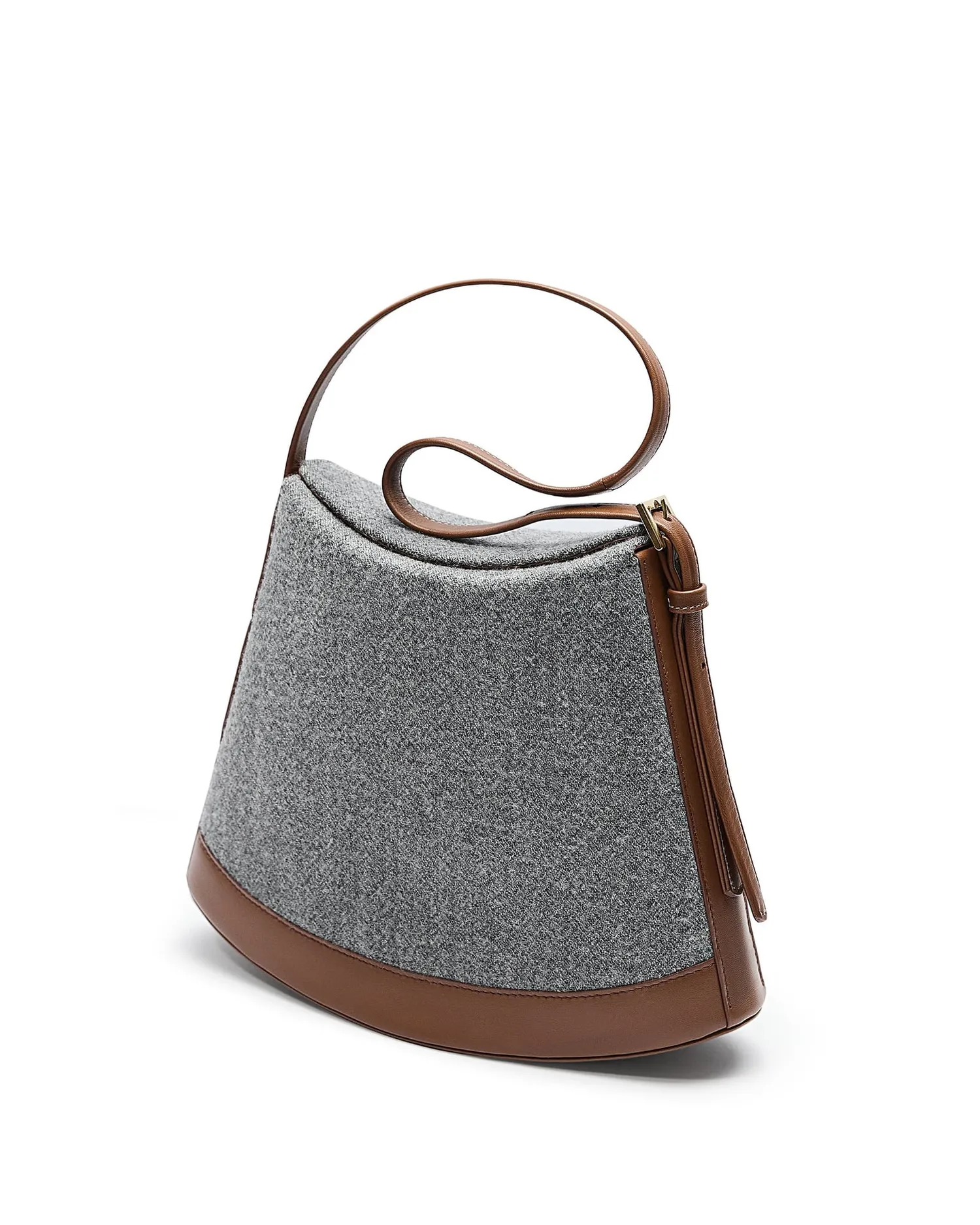 /uploads/Poelle_The_Coat0004_a620fa5e55.jpg