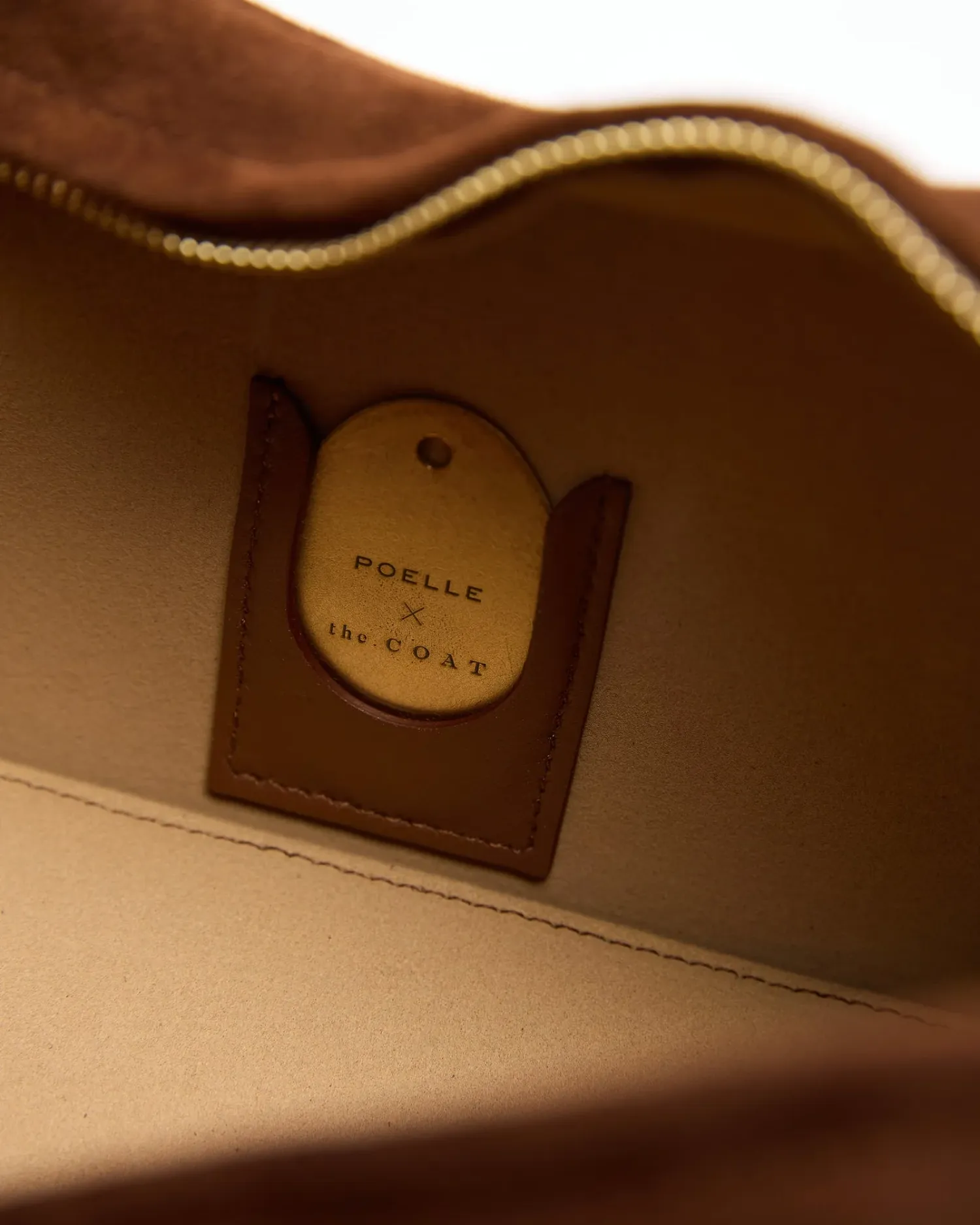 /uploads/Poelle_The_Coat13214_25411b5e_8139_4c4a_838f_573d8c2856e1_ad1ba654a7.webp