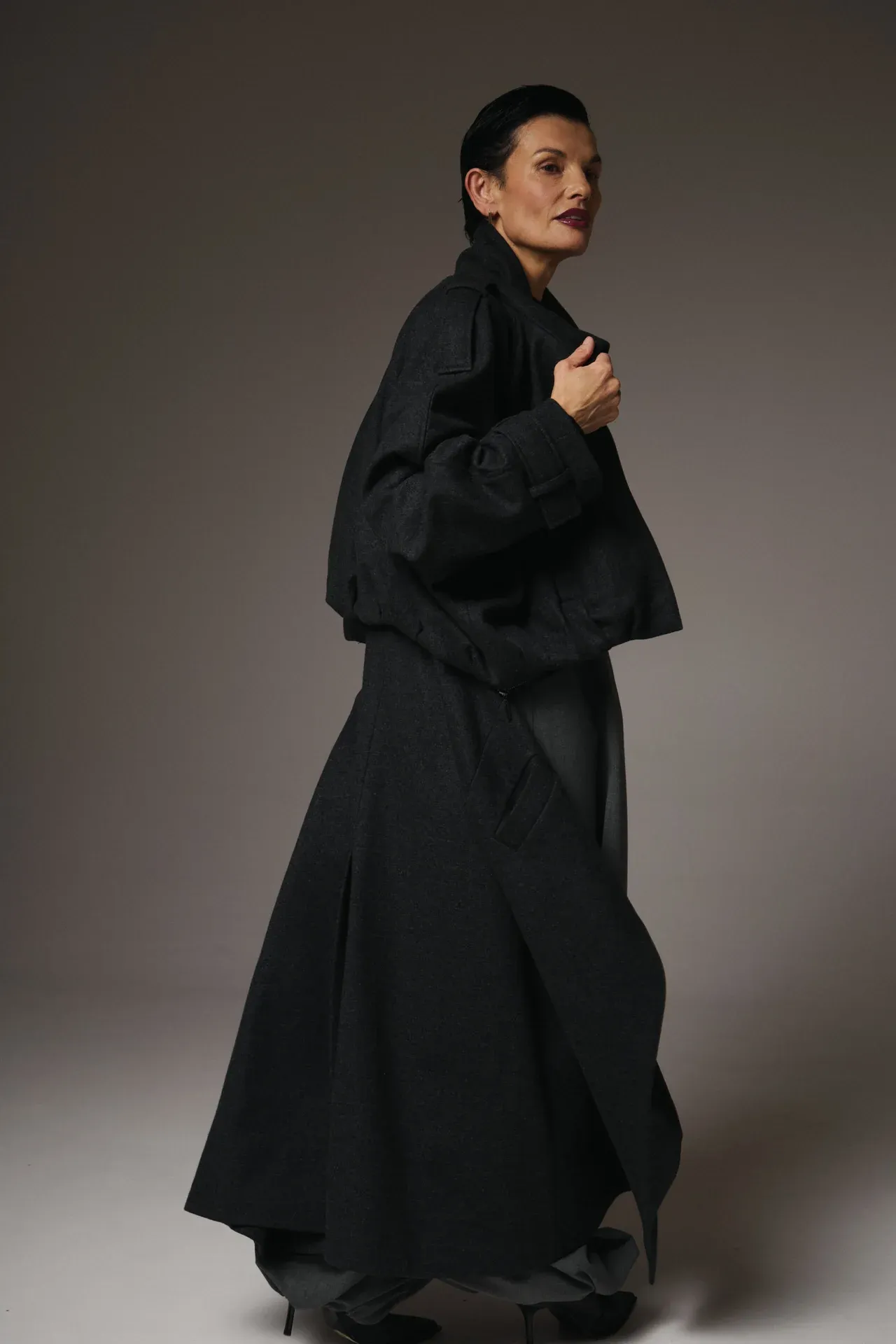 /uploads/This_Transformable_Wool_Bomber_Coat_redefines_versatility_with_modern_tailoring_and_modular_design_2_77d507363e.webp