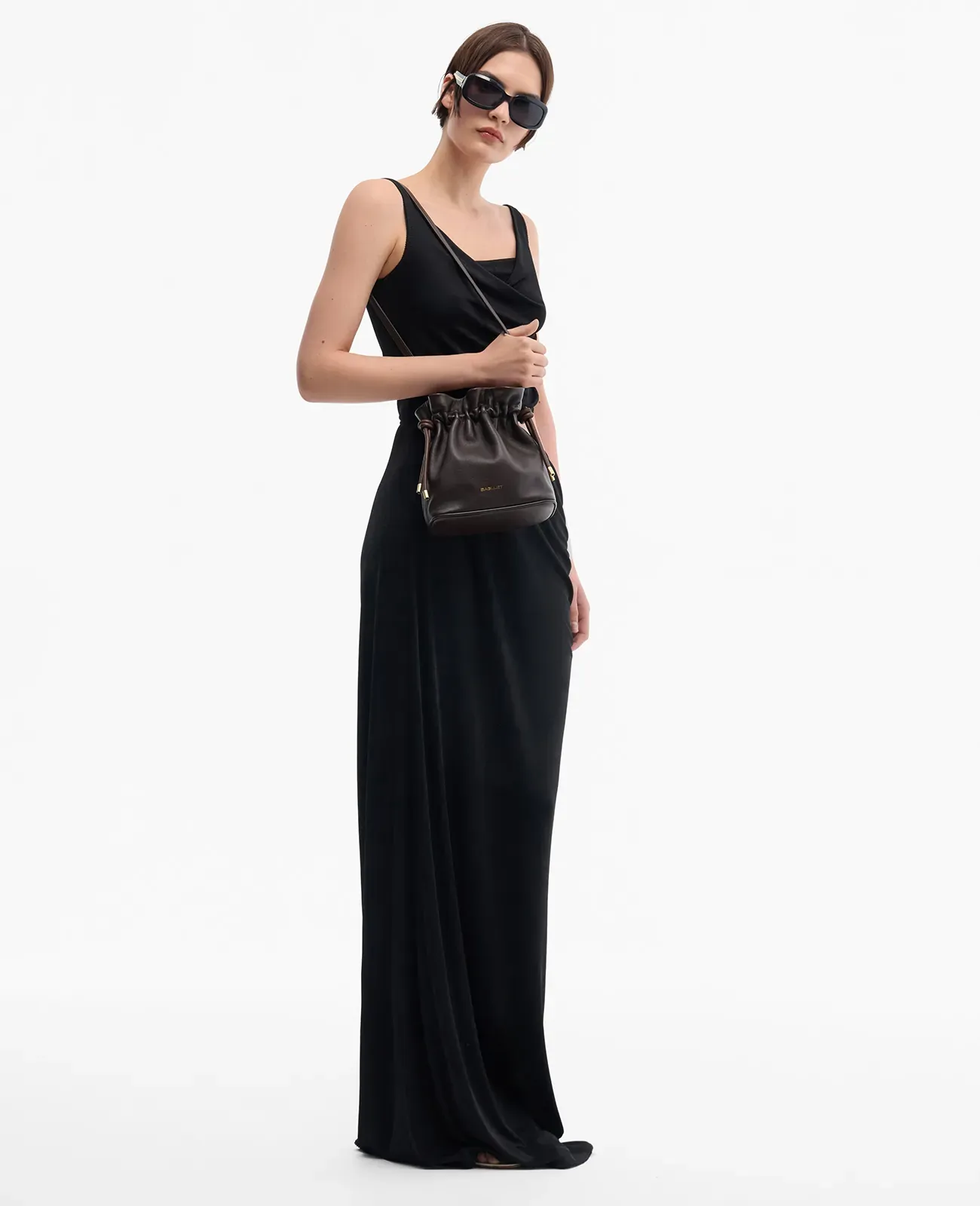 /uploads/bg219_20_jpg_d41ea7f027.webp