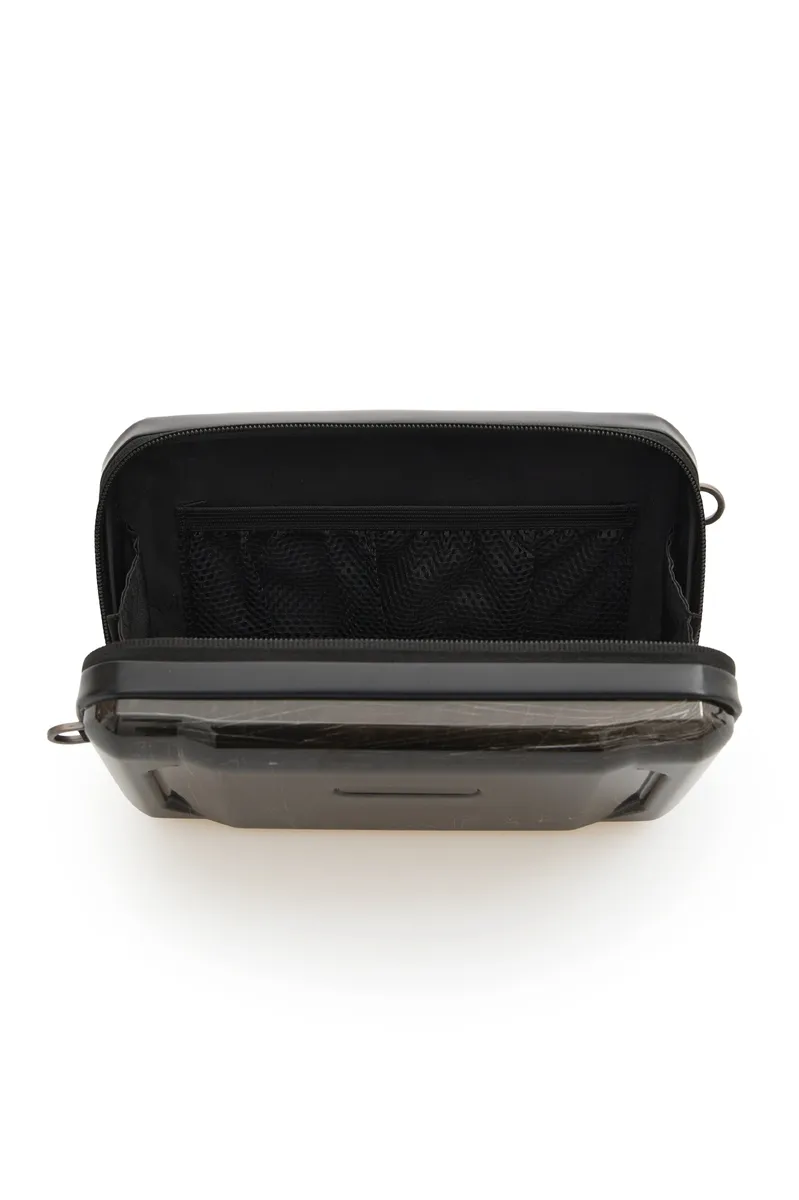 /uploads/crossbody_bag_tm_4_1200x1200_826215e2bf.jpg