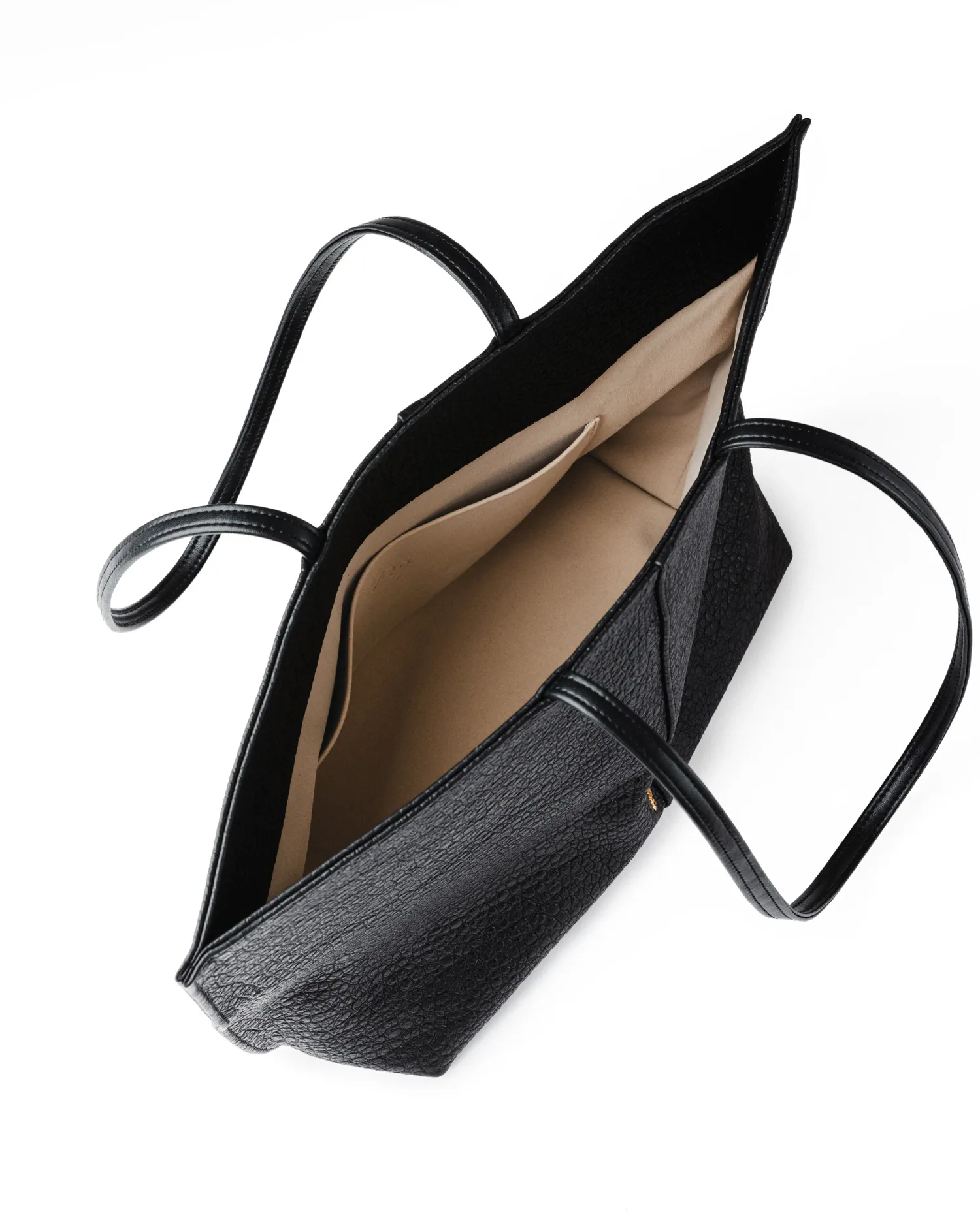 /uploads/jane_tote_black_elephant_3_d6fbc27c3e.webp