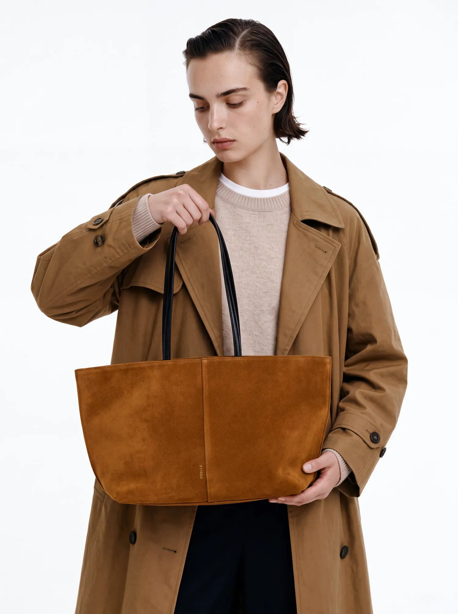 /uploads/poelle_lookbook_jane_tote_caramel_01_f9724d7599.webp