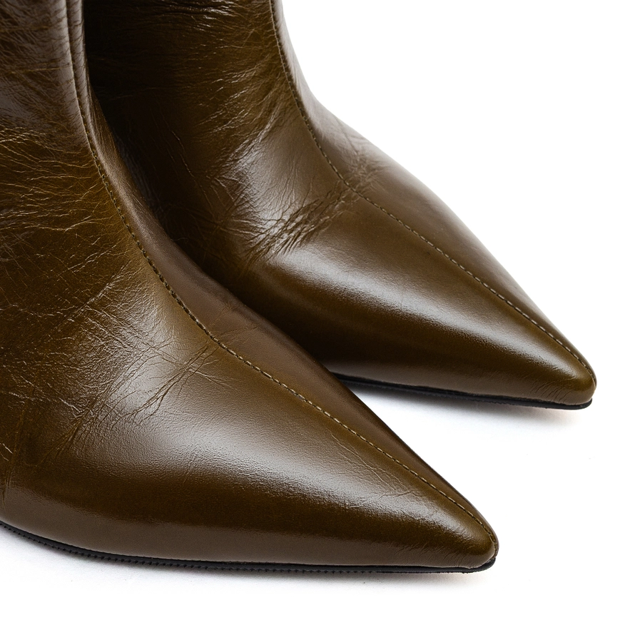 /uploads/Adelina_Olive_2_abcfa79262.jpg_