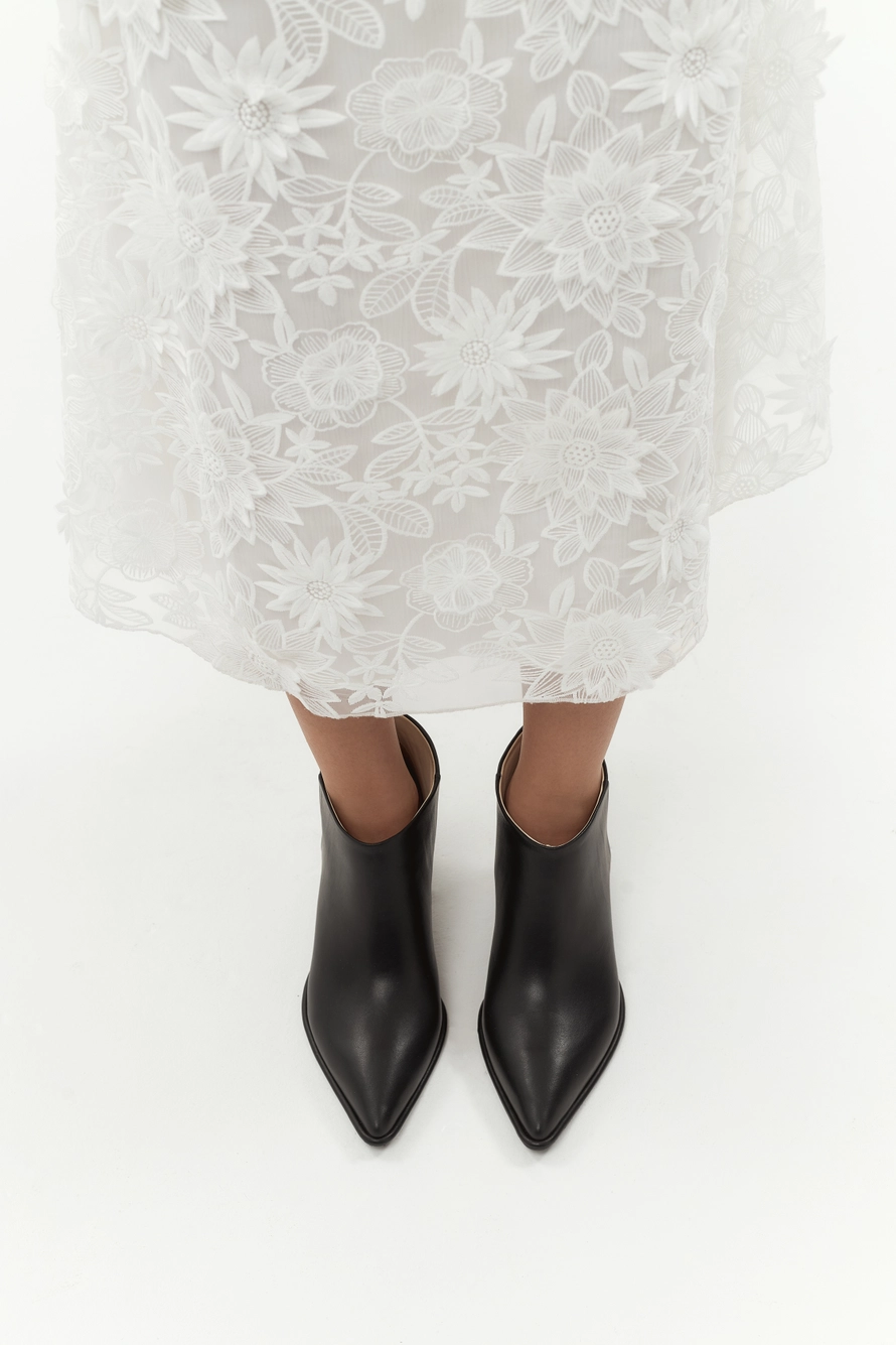 /uploads/Bella_Short_Black_1_84a11d14d0.jpg_