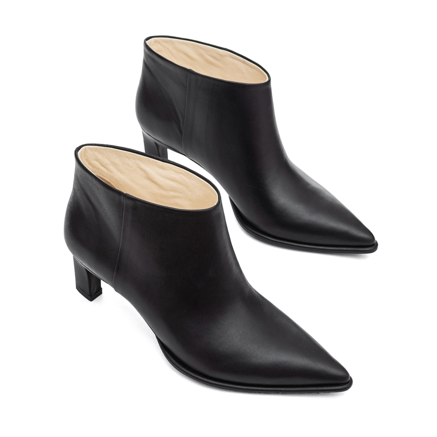 /uploads/Bella_Short_Black_2_a412ff6d41.jpg_