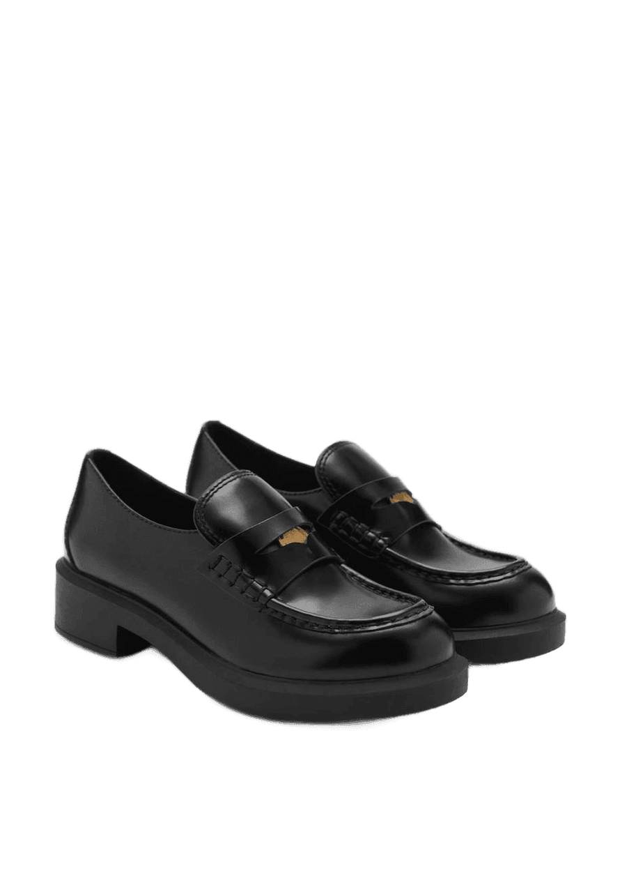 Moccasins made of 100% leather with metal details product image