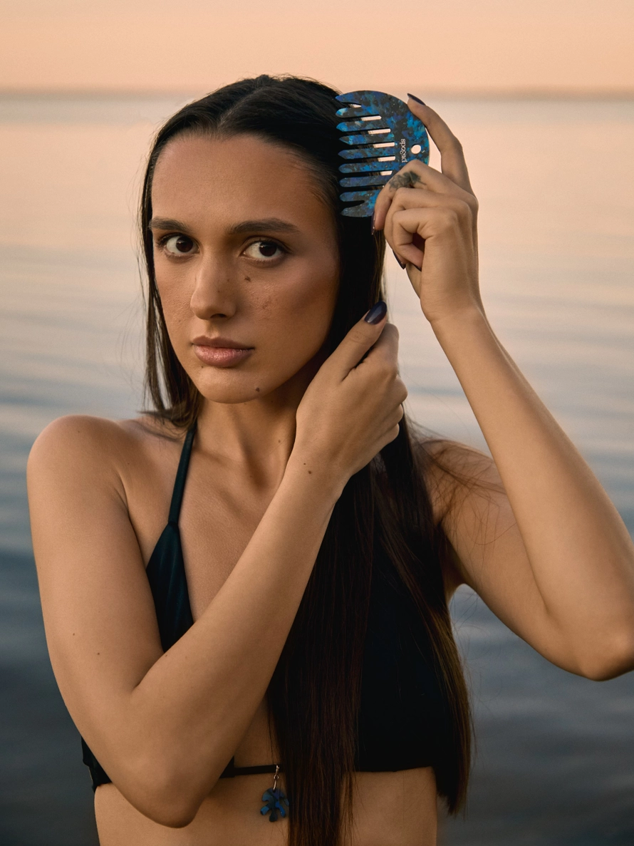 /uploads/yuliana_comb_blue_2_ca6a37d1f9.jpg