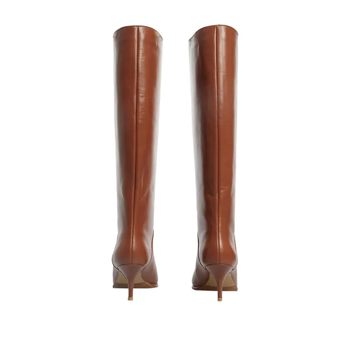 /uploads/Michelle_Caramel_1_fb9c2362c0.jpg_